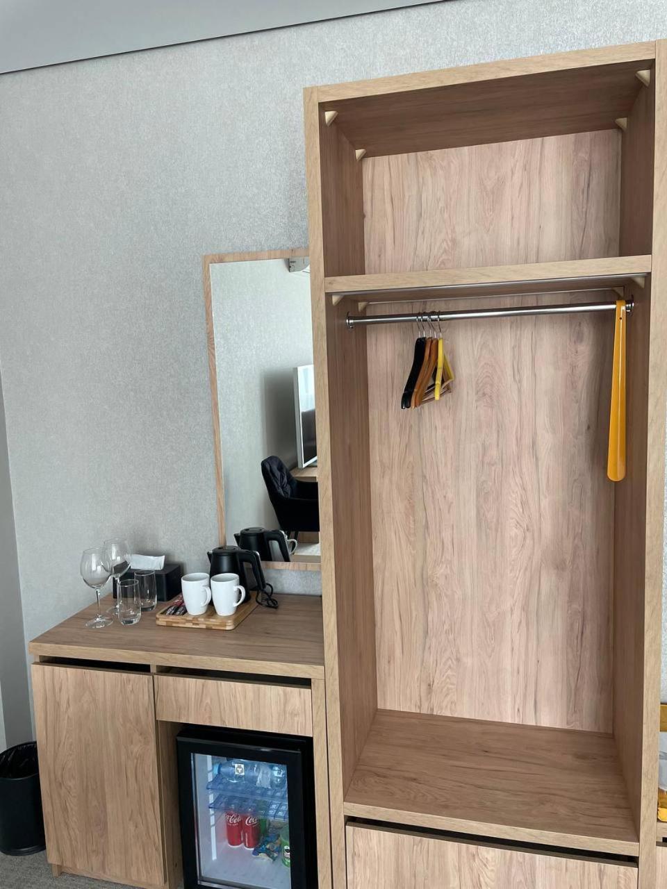 Space Apart Hotel Луцк Экстерьер фото