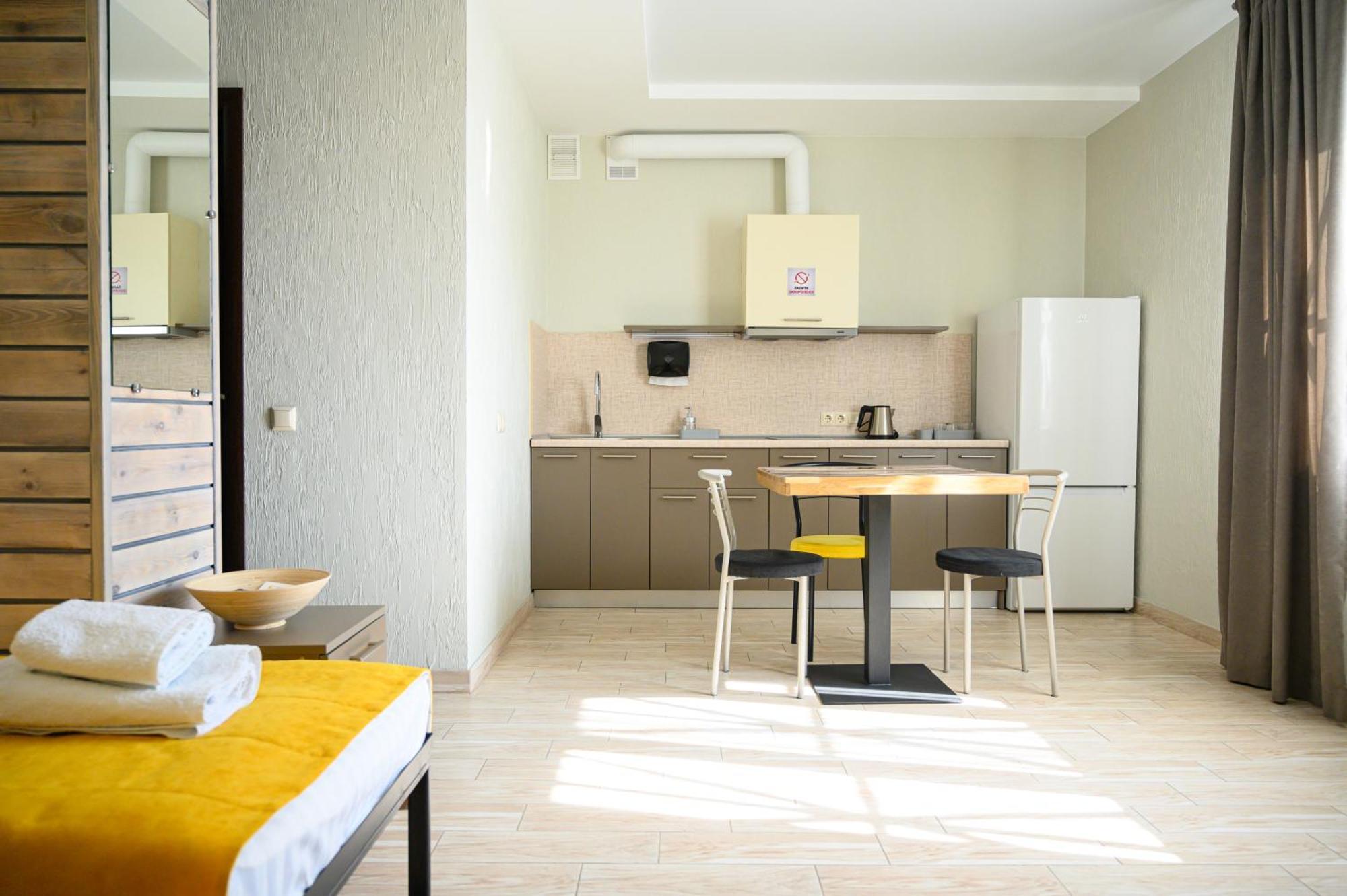 Space Apart Hotel Луцк Экстерьер фото